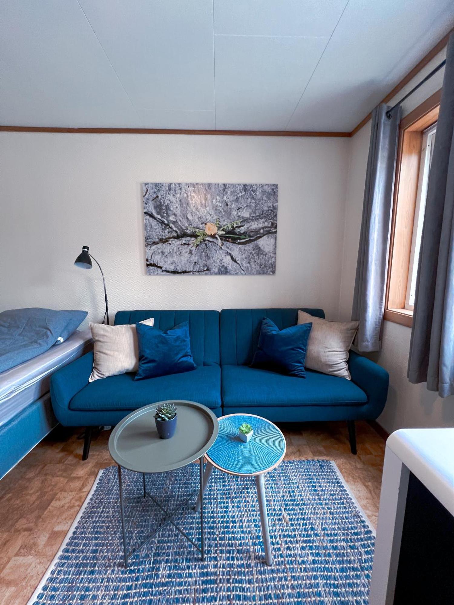 Privat Rom I Leilighet Hotel Sogndal Ngoại thất bức ảnh